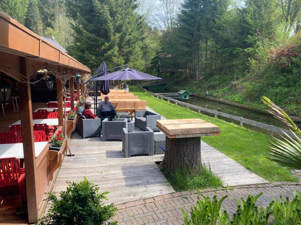 Hotel-Restaurant Theis-Muehle Biersdorf Esterno foto
